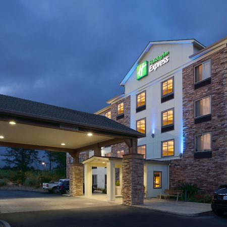 Holiday Inn Express Newport By Ihg Εξωτερικό φωτογραφία