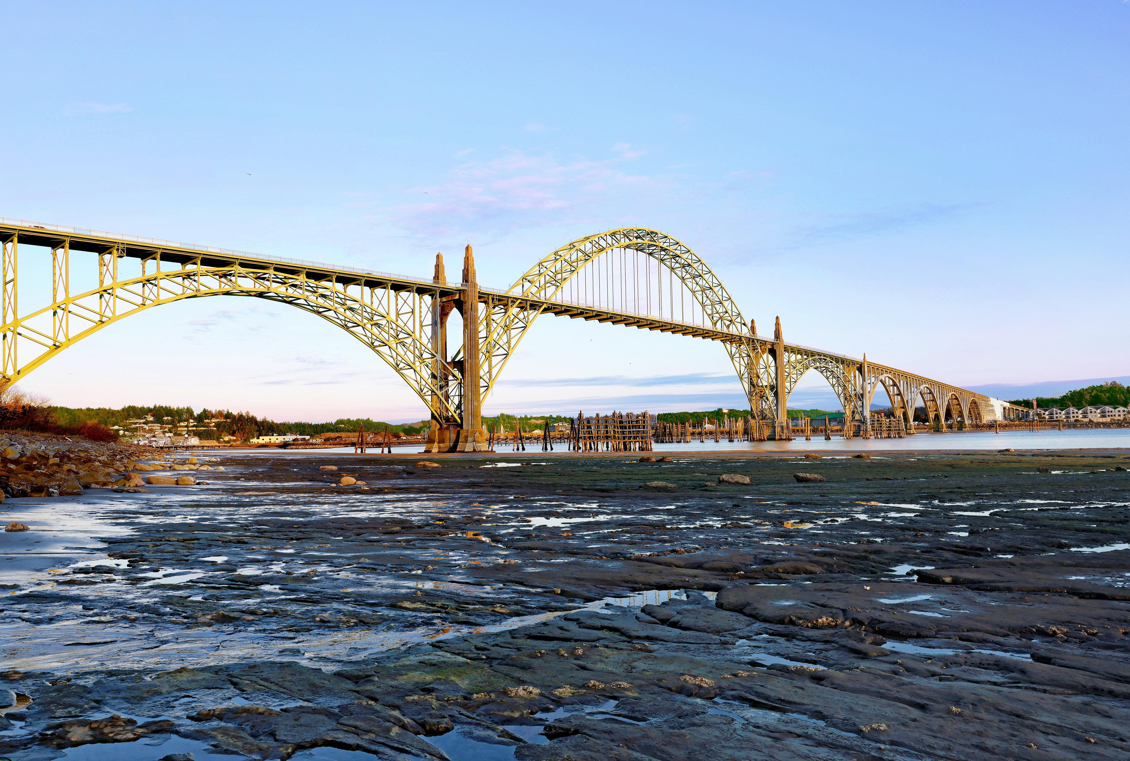 Holiday Inn Express Newport By Ihg Εξωτερικό φωτογραφία