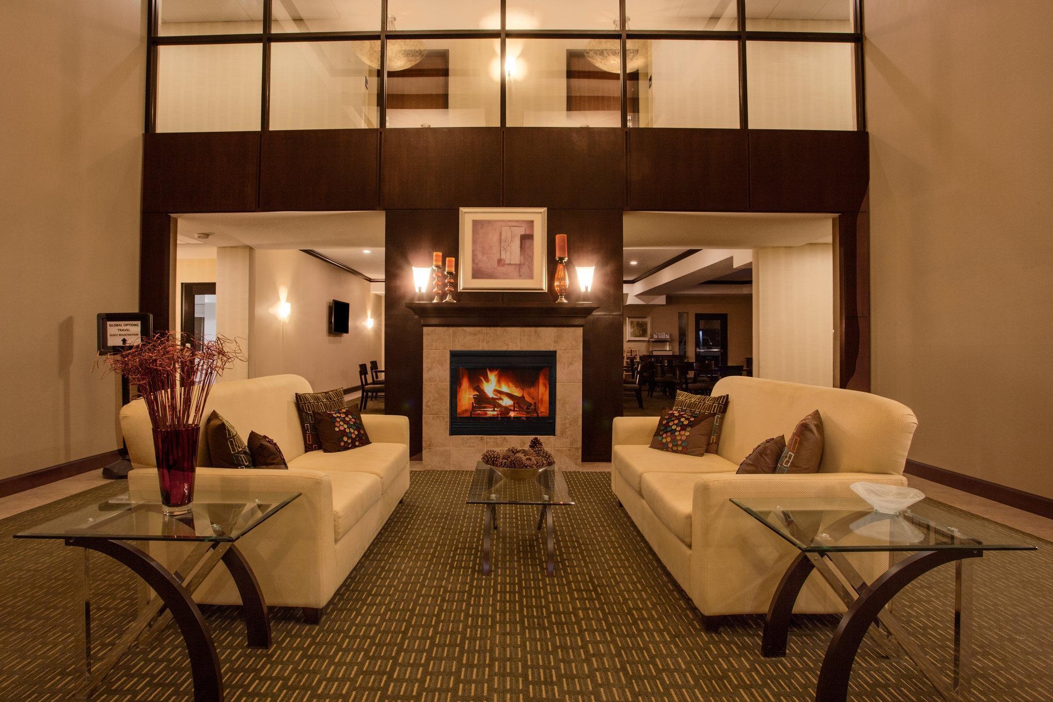 Holiday Inn Express Newport By Ihg Εξωτερικό φωτογραφία