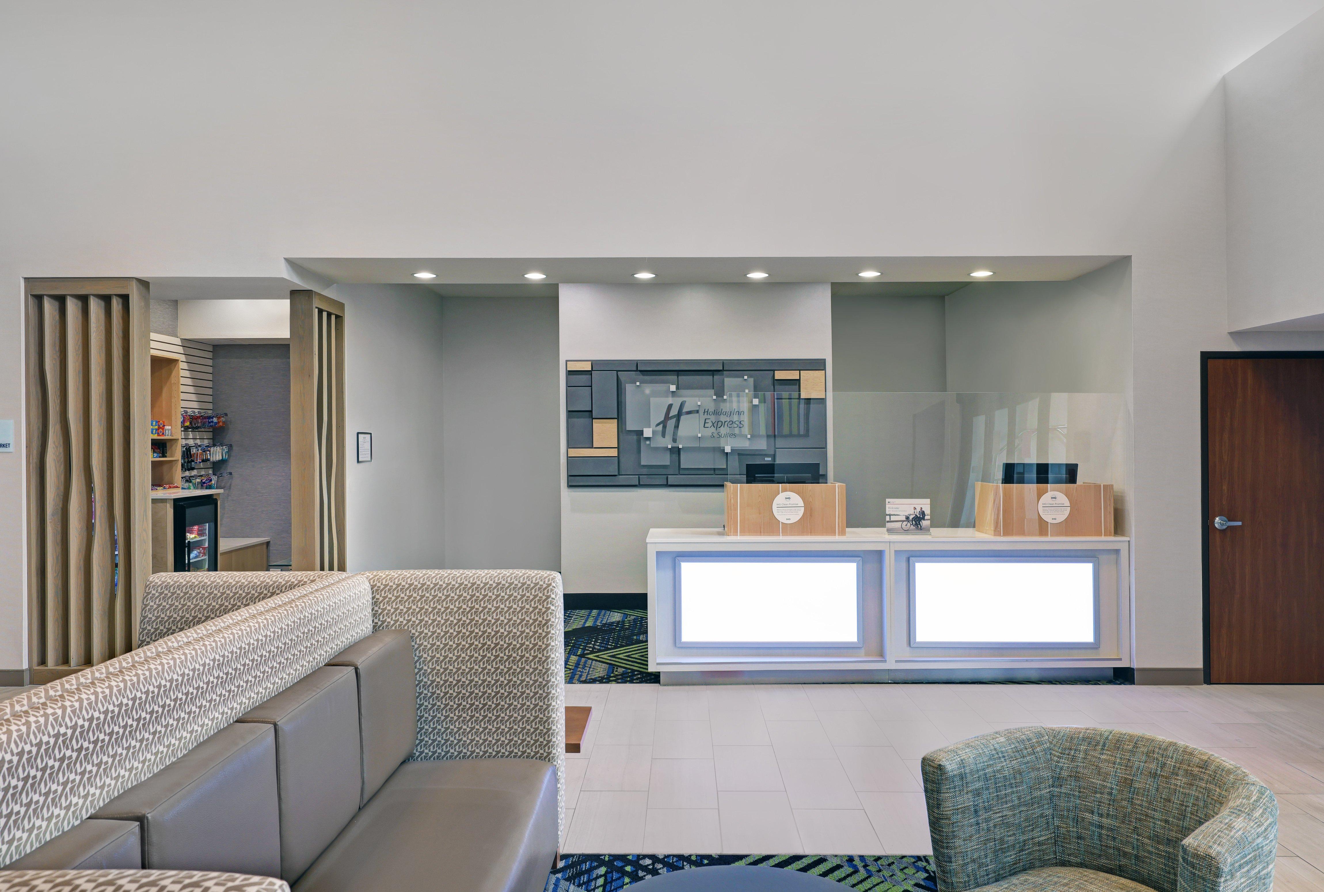 Holiday Inn Express Newport By Ihg Εξωτερικό φωτογραφία