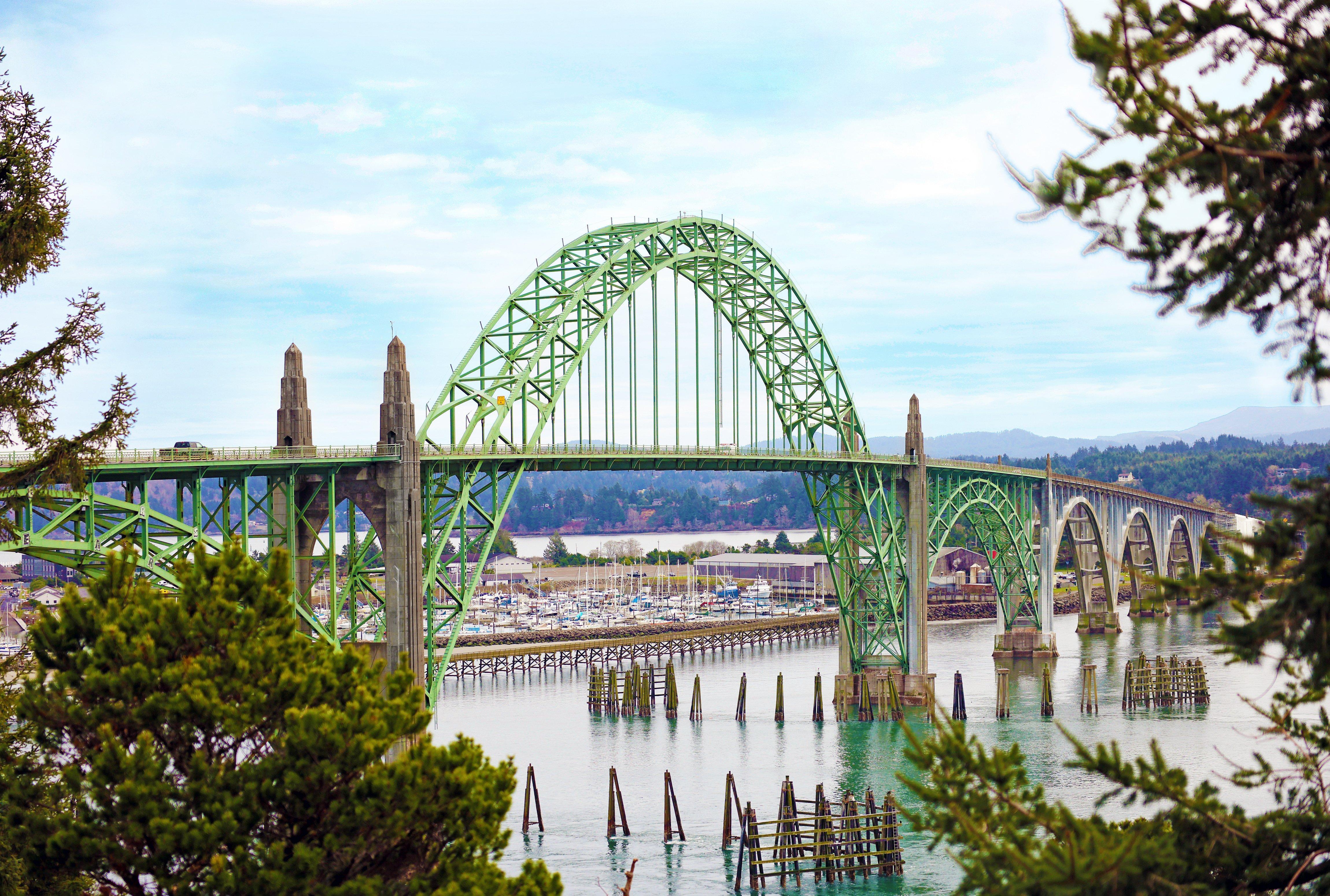 Holiday Inn Express Newport By Ihg Εξωτερικό φωτογραφία