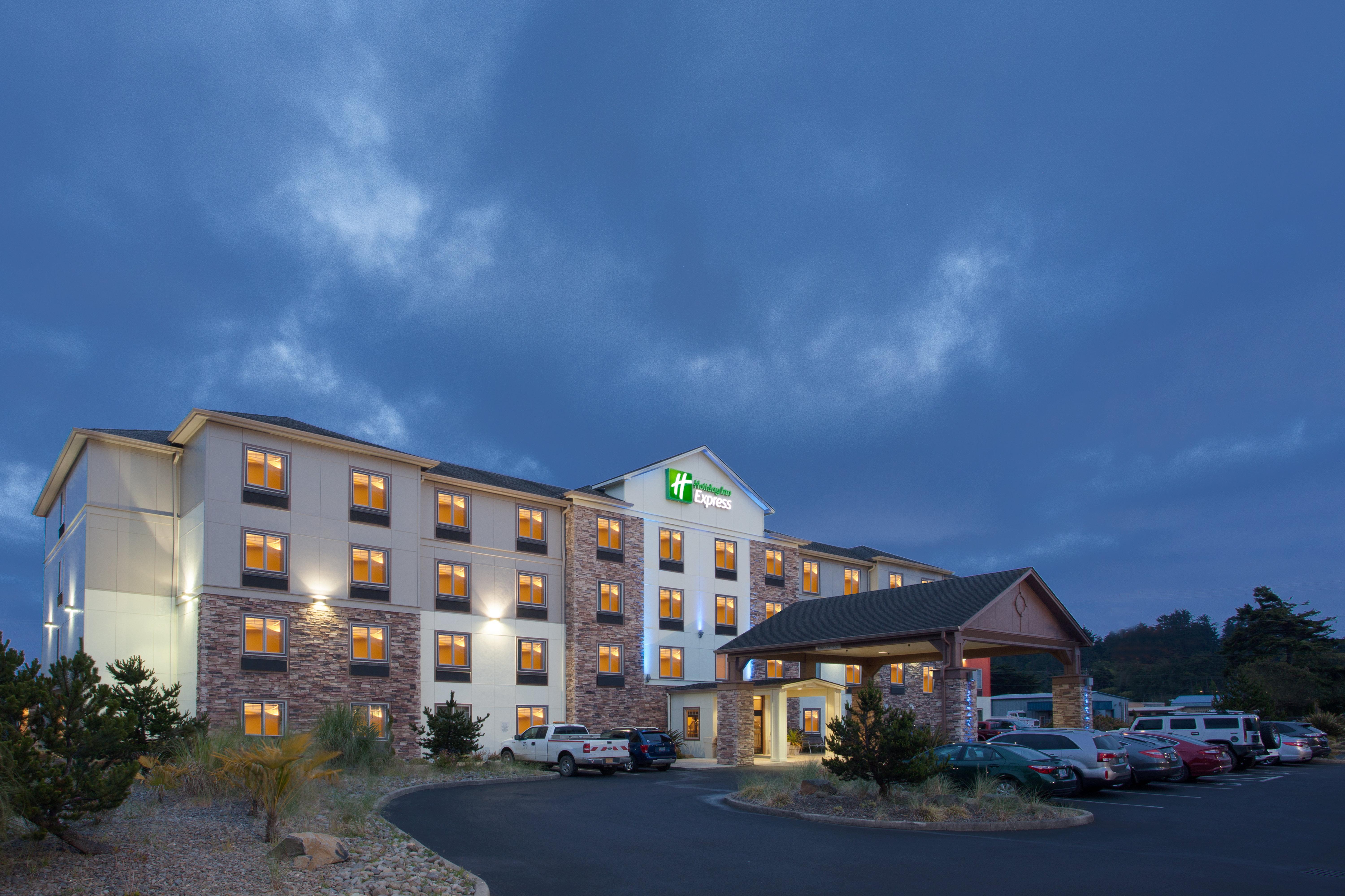 Holiday Inn Express Newport By Ihg Εξωτερικό φωτογραφία