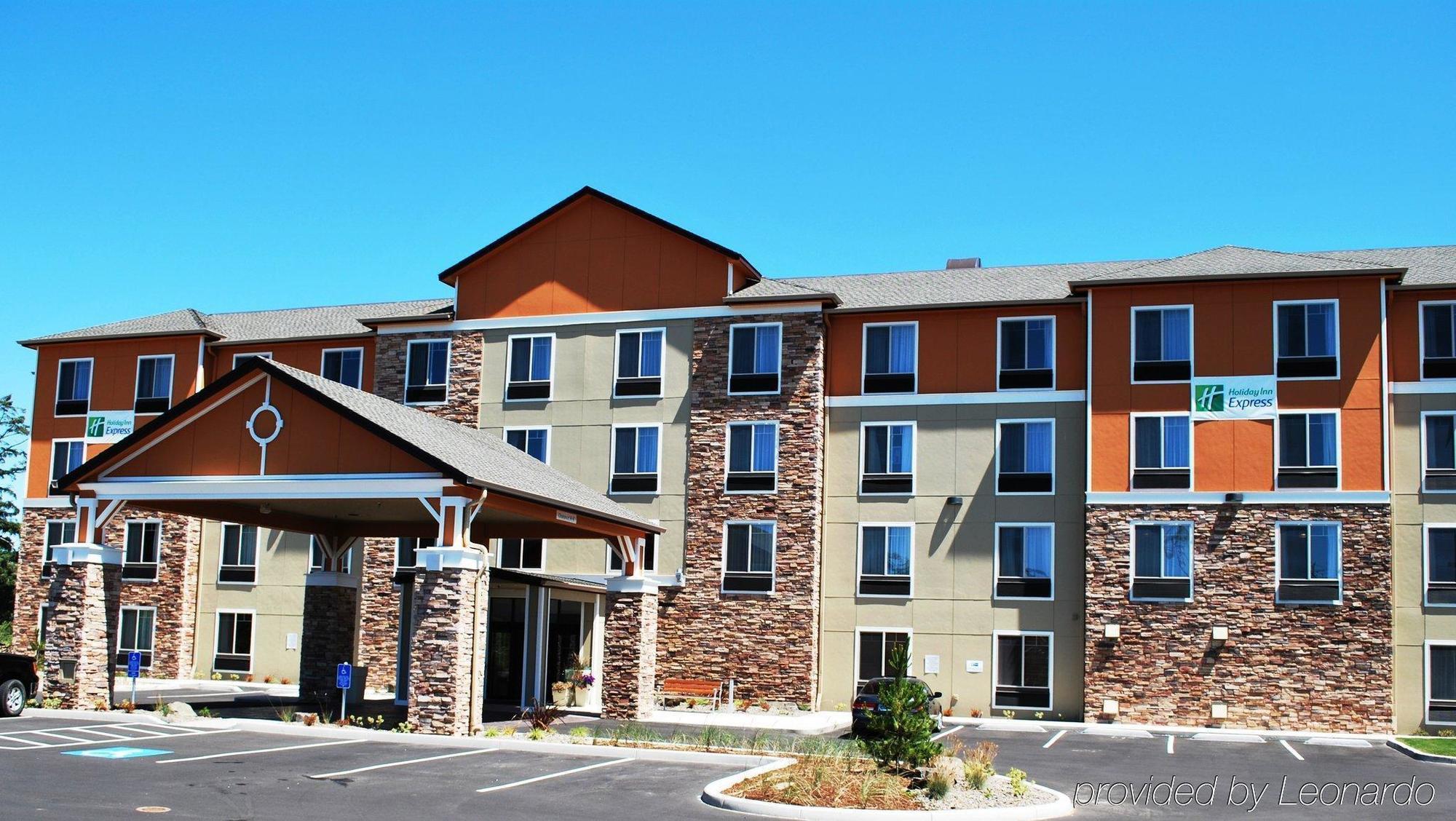 Holiday Inn Express Newport By Ihg Εξωτερικό φωτογραφία