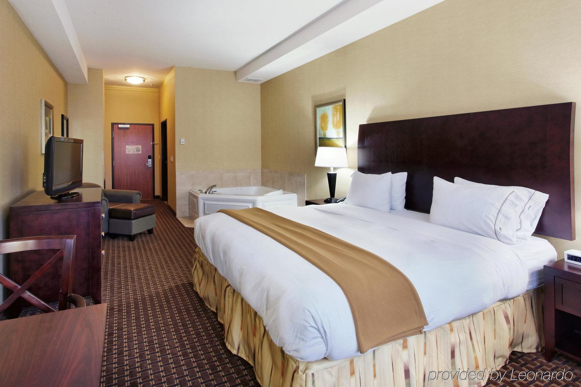 Holiday Inn Express Newport By Ihg Δωμάτιο φωτογραφία