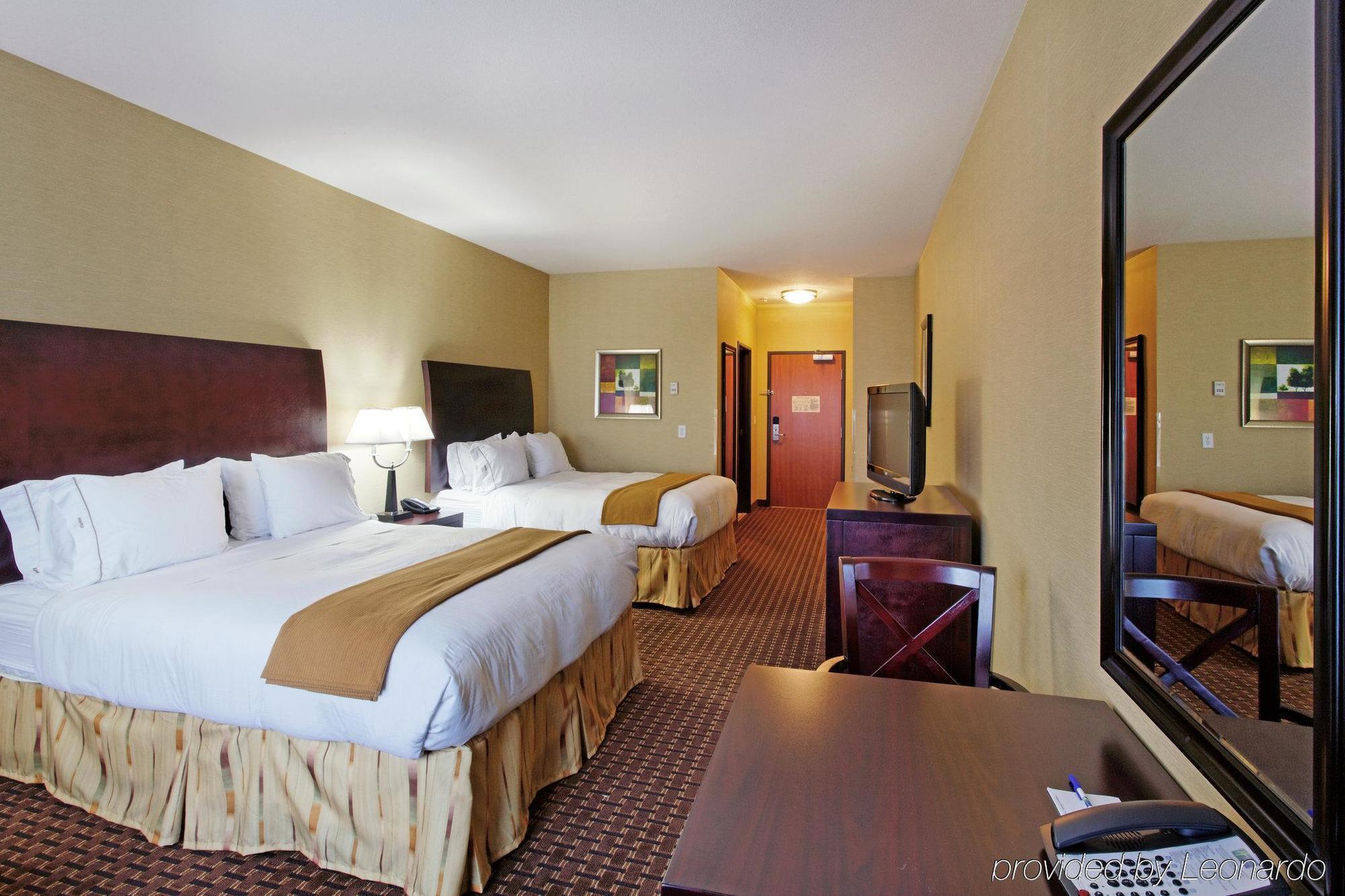 Holiday Inn Express Newport By Ihg Εξωτερικό φωτογραφία